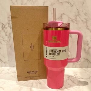 Stanley The Quencher H2.0 FlowState™ Tumbler | 30 oz Pink Parade